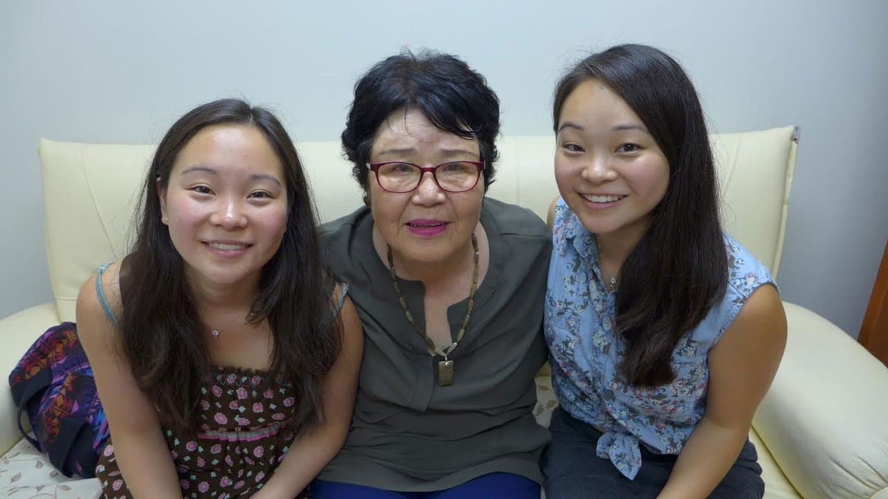 Imagem de fundo do filme Twinsters