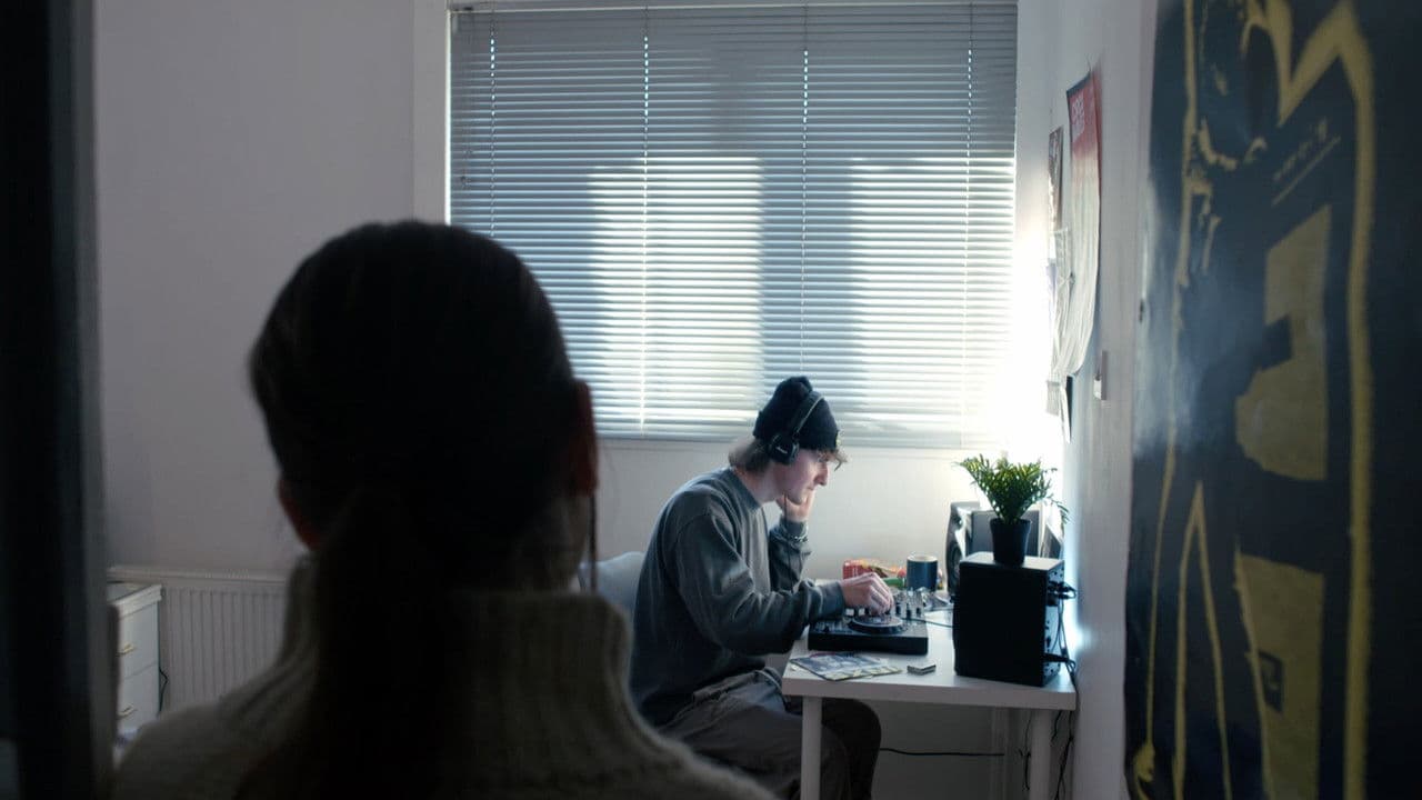 Imagem de fundo do filme Crossfade