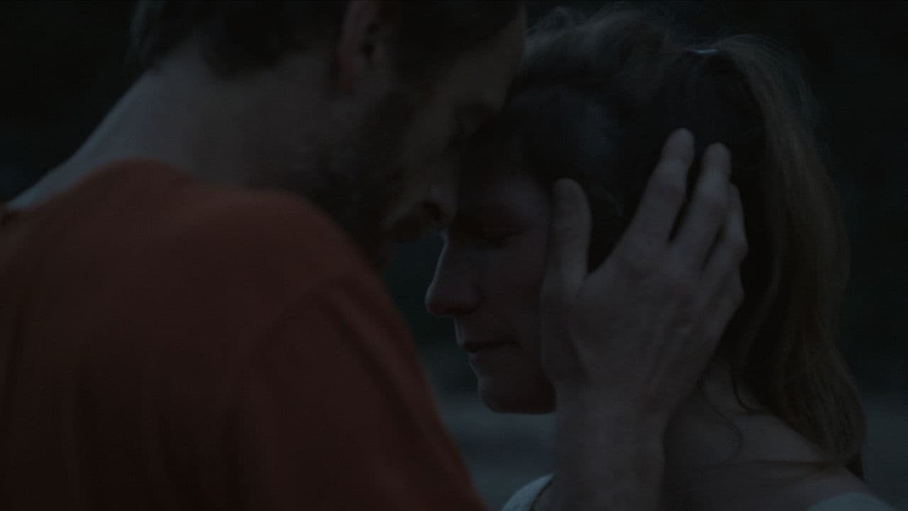 Imagem de fundo do filme Perfect Darkness