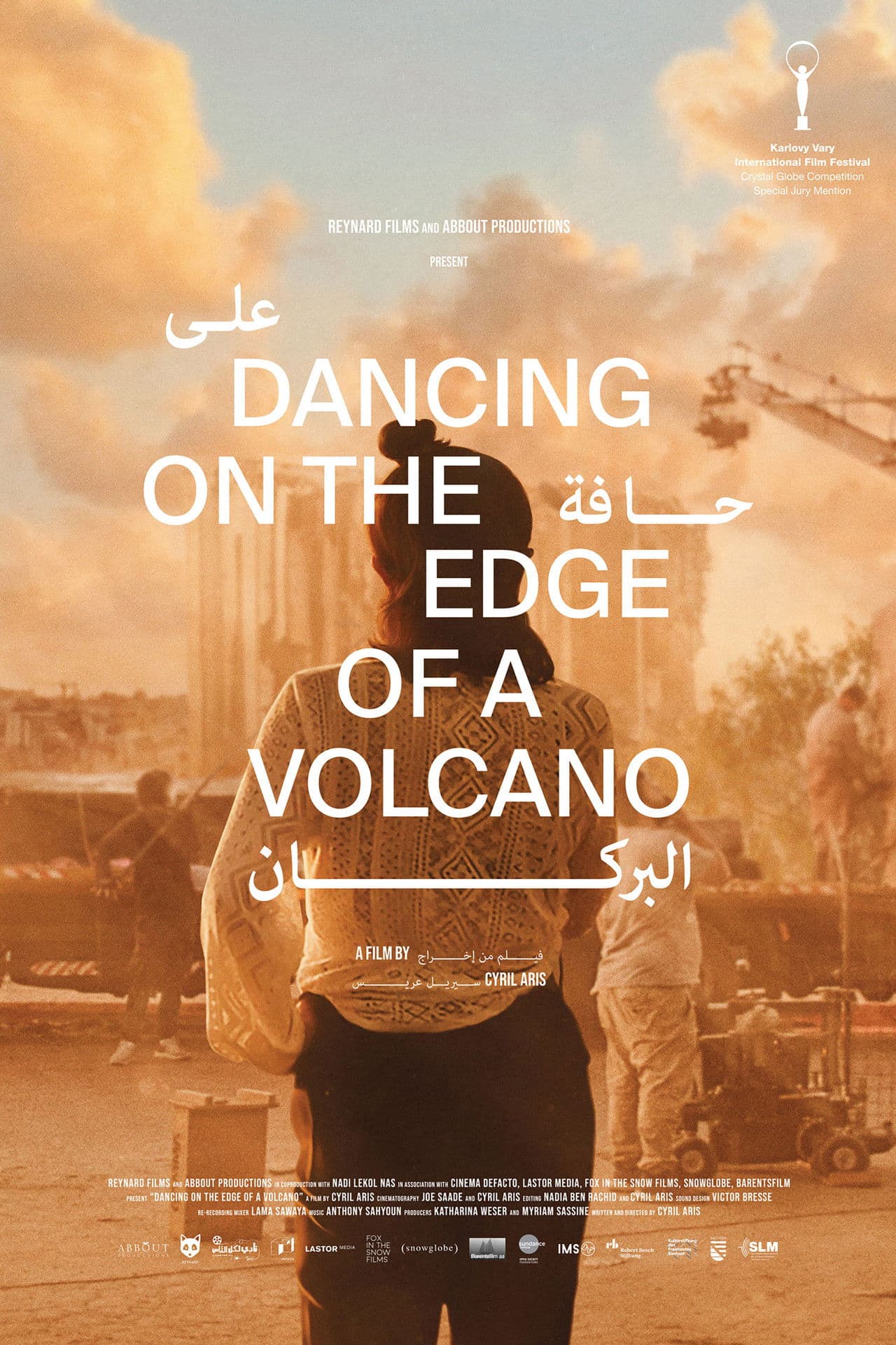 Poster do filme Dancing on the Edge of a Volcano