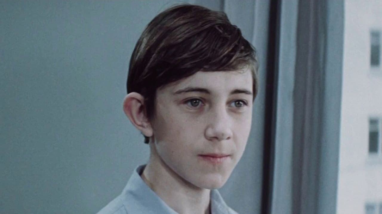 Imagem de fundo do filme Что с тобой происходит?