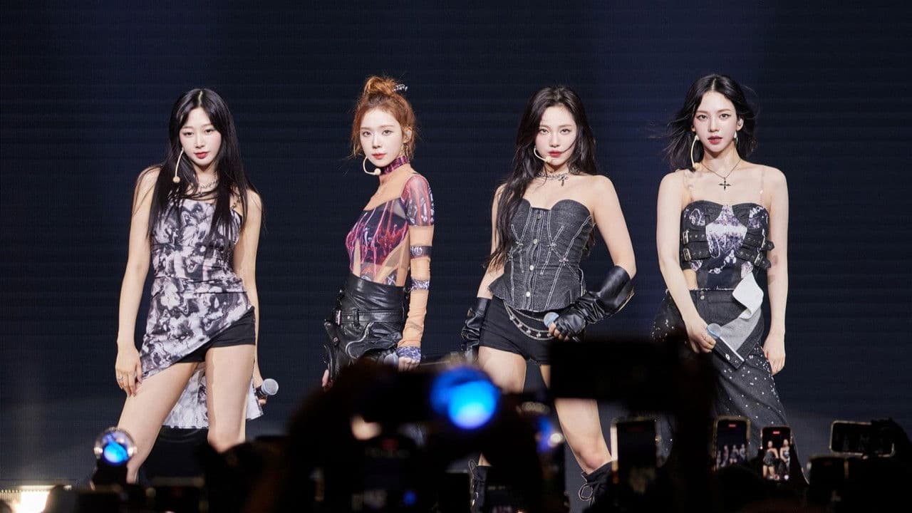 Imagem de fundo do filme aespa LIVE TOUR 2023 ‘SYNK：HYPER LINE’ in JAPAN -Special Edition-