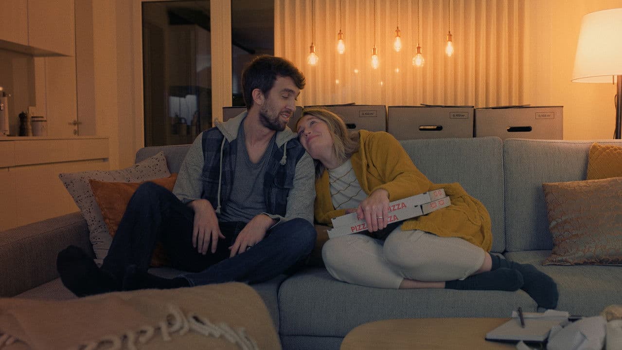 Imagem de fundo do filme Snarling Next Door