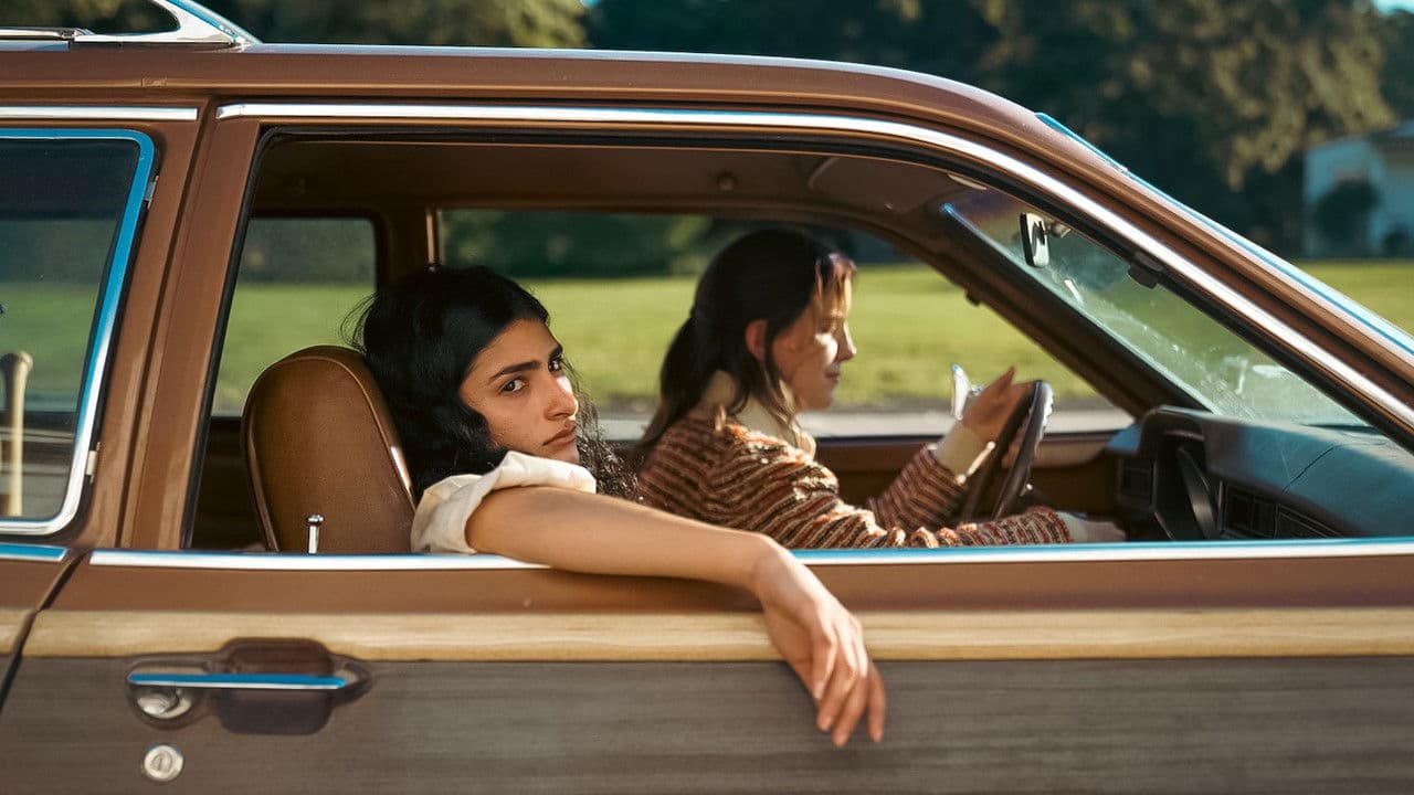 Imagem de fundo do filme Dandelion